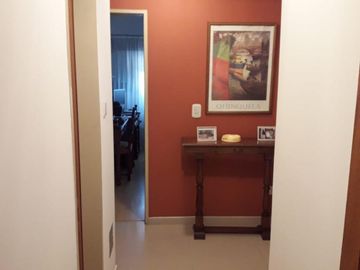 Departamento 4 ambientes con balcón al frente en venta- Ituzaingó