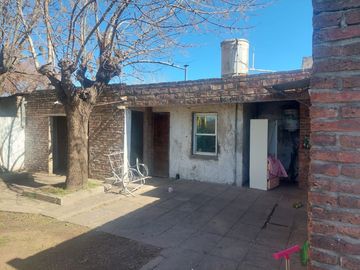 Casa en  barrio Loreto, Lujan