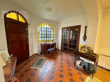 Casa en Olivos en venta zona Quinta presidencial 4 dormitorios