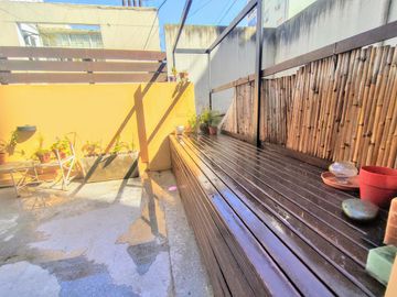 RETASADO! Terraza con departamento Venta - contrafr Luz y silencio en Barrio Norte