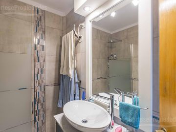 villa Crespo, 4 ambientes, mas escritorio, cocina office, balcon corrido, baño y toil