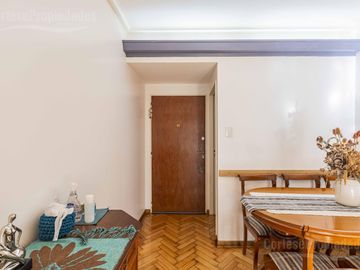villa Crespo, 4 ambientes, mas escritorio, cocina office, balcon corrido, baño y toil