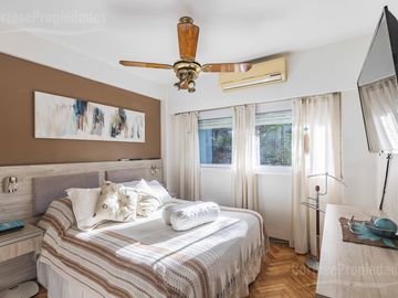 villa Crespo, 4 ambientes, mas escritorio, cocina office, balcon corrido, baño y toil