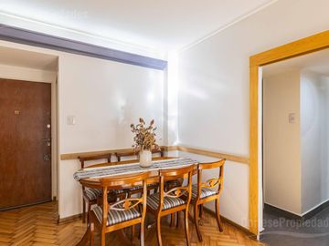 villa Crespo, 4 ambientes, mas escritorio, cocina office, balcon corrido, baño y toil