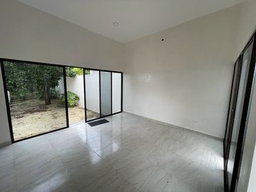 Casa en Venta en Fracc. Las Margaritas, Cholul