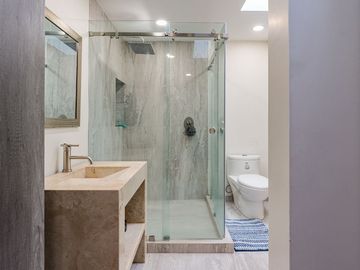 Residencia en venta en calle cerrada en Tecamachalco
