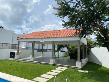RENTA DE CASA AMUEBLADA EN CONDOMINIO GRANADA JIUTEPEC MORELOS