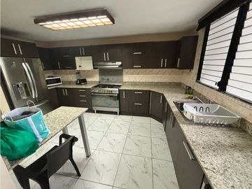 BELLA VISTA / PH ROCA MAR / 230 M2 / 3 HABITACIONES / AMOBLADO