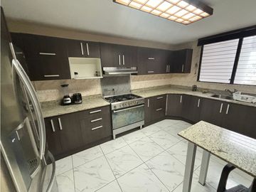 BELLA VISTA / PH ROCA MAR / 230 M2 / 3 HABITACIONES / AMOBLADO