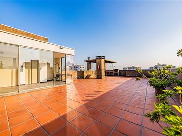Departamento en Venta en Plaza Alcaldesa - Espacioso y Lindo Departamento