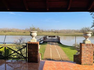 Casa venta Delta Tigre
