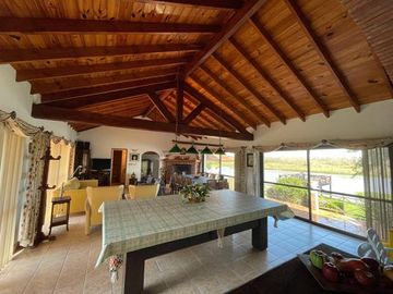 Casa venta Delta Tigre