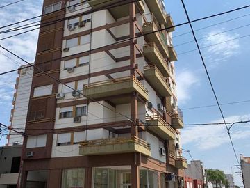 Departamento 3 dormitorios a la venta en Cañada De Gómez