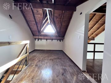 Venta de Departamento 4 ambientes con espacio guardacoche en Sarandi (32013)