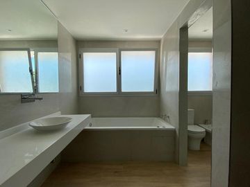 Barrio Privado La Lomada - Casa minimalista a estrenar