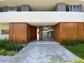 Barrio Privado La Lomada - Casa minimalista a estrenar