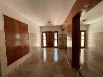 Departamento a la venta de dos dormitorios Necochea 2400 Rosario