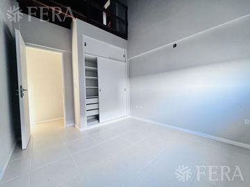 Venta de Departamento 4 ambientes con espacio guardacoche en Sarandi (32016)