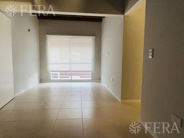 Venta de Departamento 4 ambientes con espacio guardacoche en Sarandi (32016)