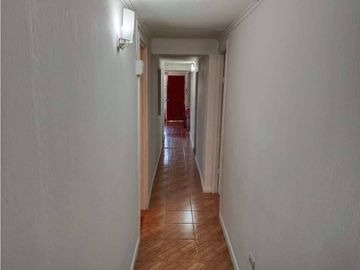 SE VENDE CASA CON LOCAL COMERCIAL