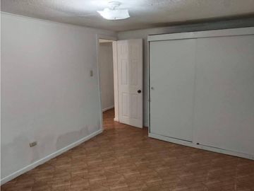SE VENDE CASA CON LOCAL COMERCIAL