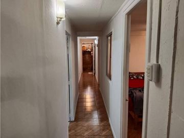 SE VENDE CASA CON LOCAL COMERCIAL