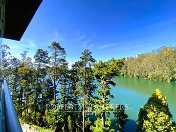 Península Andalué departamento con vista a laguna