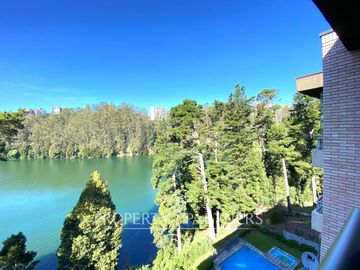 Península Andalué departamento con vista a laguna
