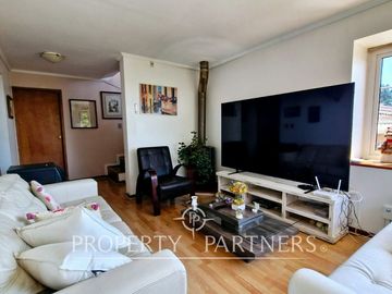 Gran casa en Bosques de Montemar. 8 dormitorios, 2 salas de estar.