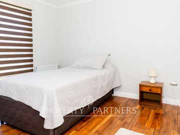Exclusiva propiedad en excelente condominio