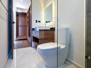Casa en venta en metepec con diseño moderno y  jardín interno