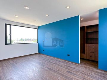 Casa en venta en metepec con diseño moderno y  jardín interno