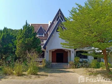 6 Bedroom House for sale at Chiangmai Lake Land