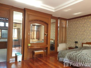 6 Bedroom House for sale at Chiangmai Lake Land