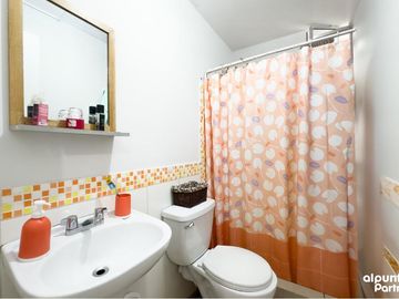 VENTA DE HERMOSO DEPARTAMENTO EN CONDOMINIO LOS ROSALES