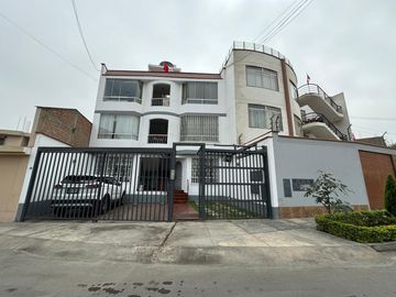 Departamento en  Venta en La Molina, Urb. Portada del Sol de La Molina. Segunda Etapa