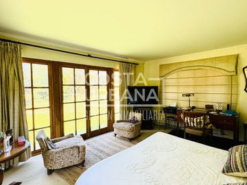 Hermosa casa con gran terreno en Limache