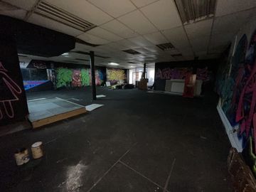 SE VENDE EDIFICIO EN CALLE URRIOLA