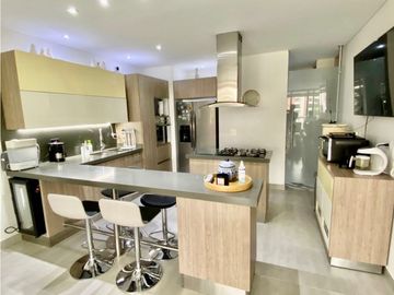 (MC) Apartamento en Venta en Cristales Oeste