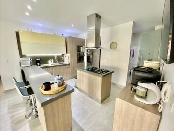 (MC) Apartamento en Venta en Cristales Oeste