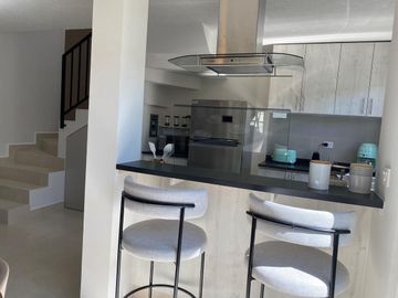 Casa Nueva en VENTA Fraccionamiento privado sur de León cercano Puerto Interior