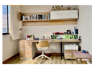 VENDO APARTAMENTO REMODELADO EN EL POBLADO