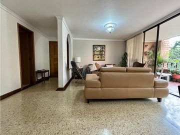 Apartamento en venta Oviedo, Poblado.