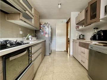 Apartamento en venta Oviedo, Poblado.