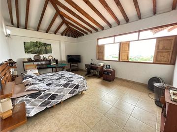 SE VENDE CASA CAMPESTRE EN CONJUNTO EN MONTENEGRO