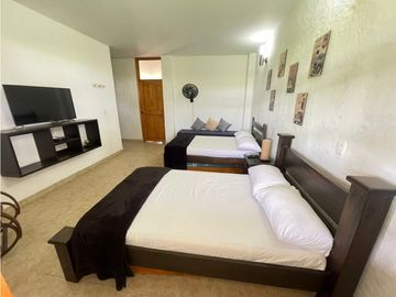 SE VENDE CASA CAMPESTRE EN CONJUNTO EN MONTENEGRO
