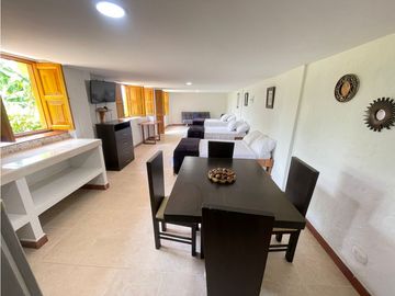 SE VENDE CASA CAMPESTRE EN CONJUNTO EN MONTENEGRO