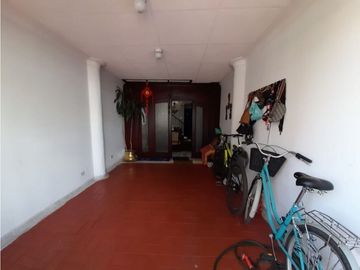 Casa de dos pisos en venta Barrio Las Mercedes Palmira Valle Colombia