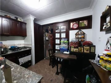 Casa de dos pisos en venta Barrio Las Mercedes Palmira Valle Colombia
