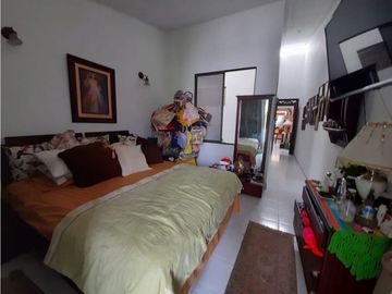 Casa de dos pisos en venta Barrio Las Mercedes Palmira Valle Colombia